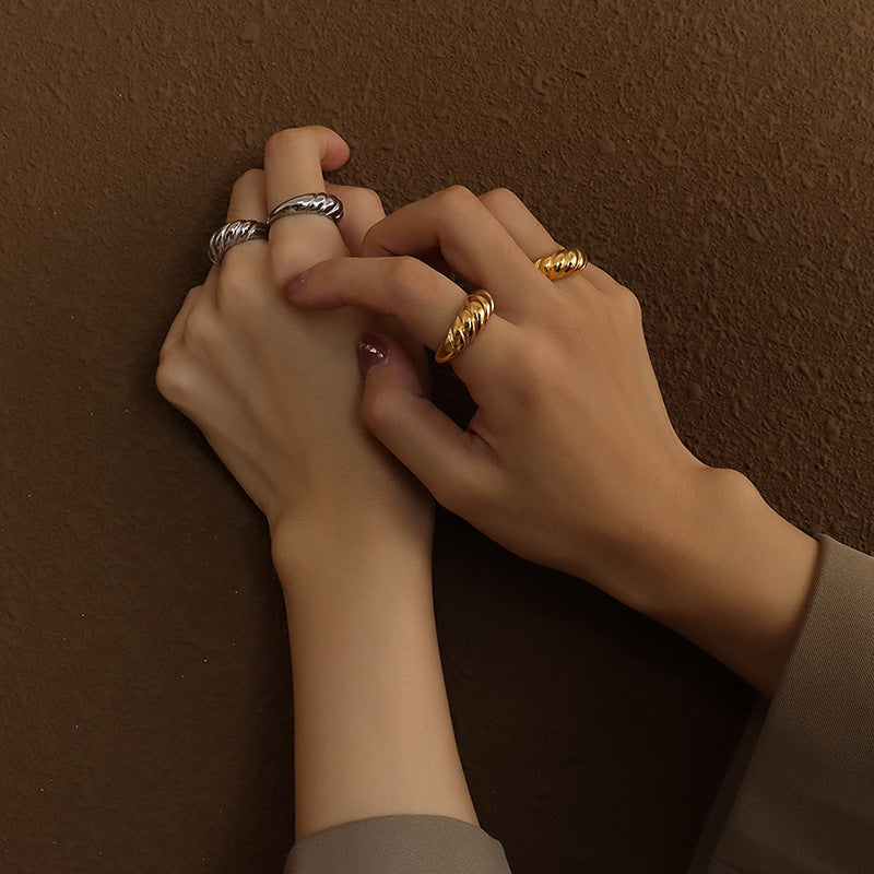 Chunky Twist Bread Ring Steel/Gold