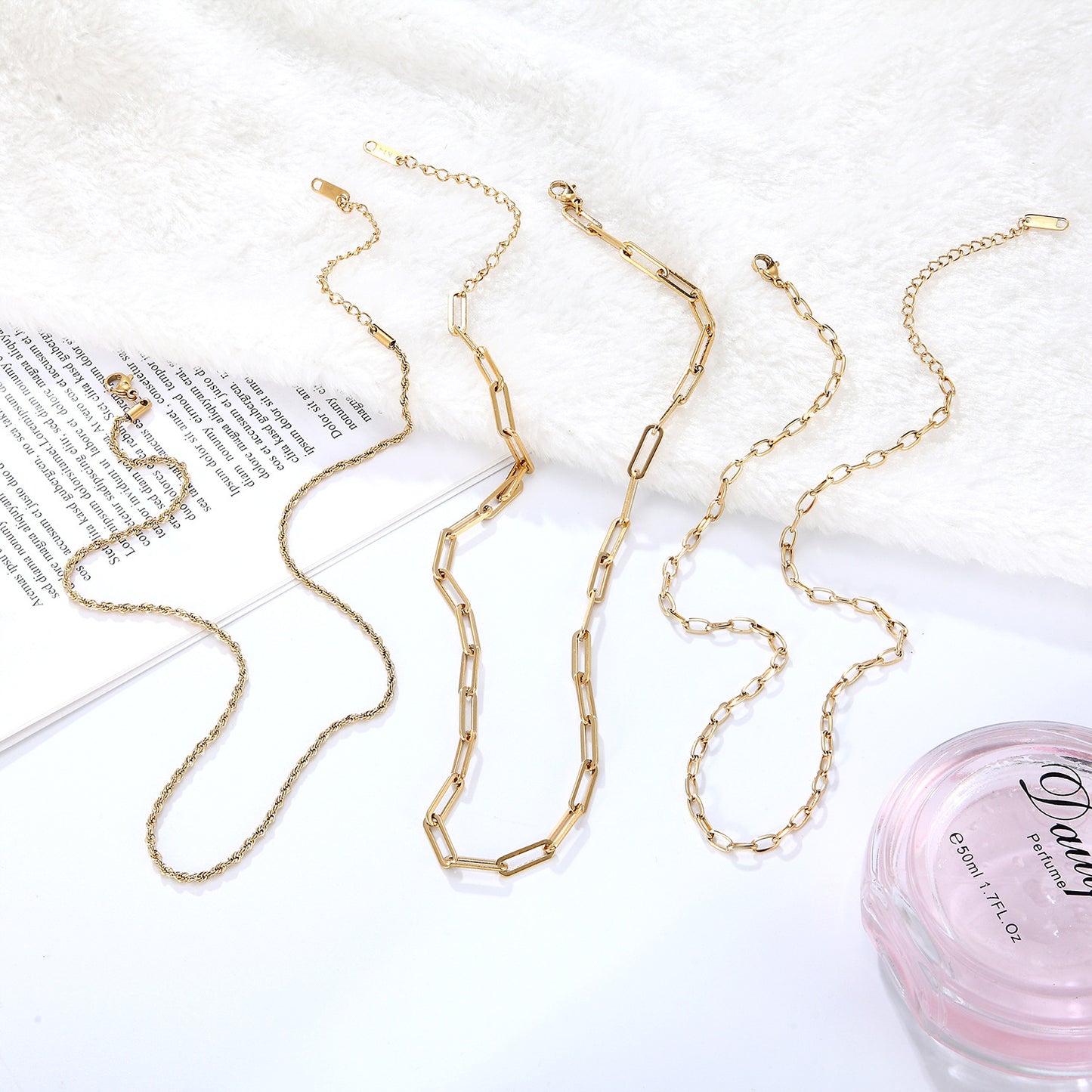 14K Gold Plated Paper Clip Letter O Chain Necklace