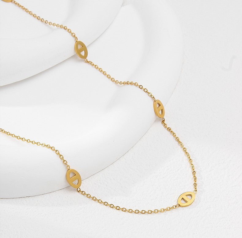 18K Gold Dainty Pig Nose Chain Necklace