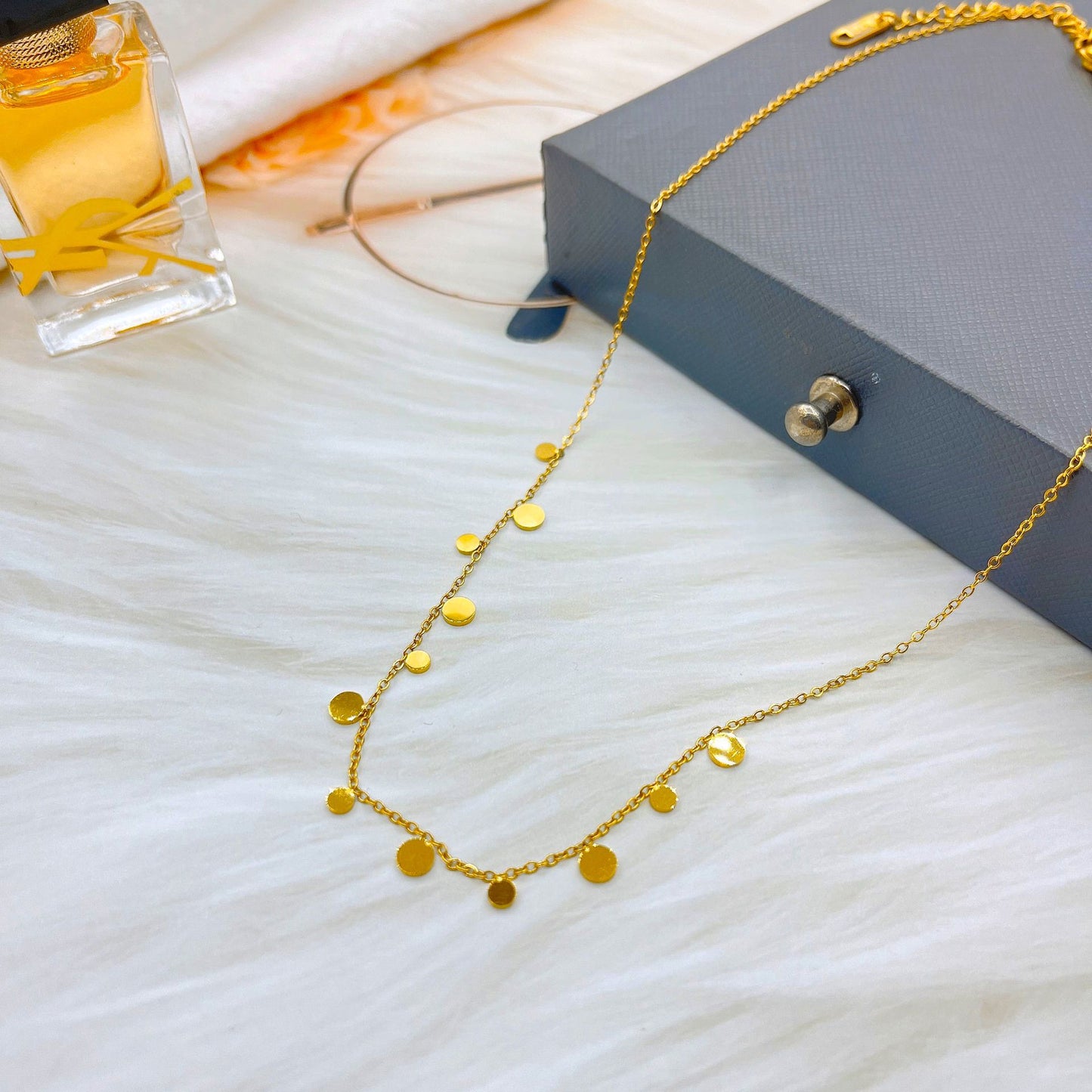 Disc Choker Thin Chain Necklace